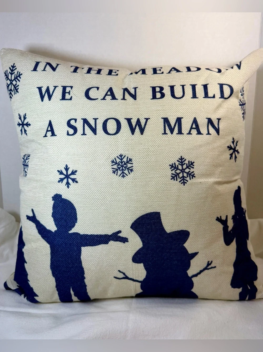 In The Meadow Can Build A Snow Man Cream/Blue 18